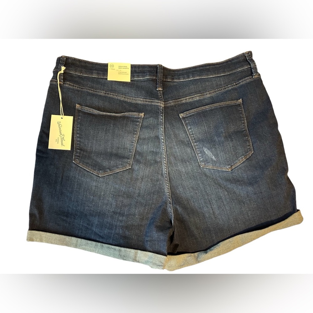 NWT Universal Thread Denim Shorts Size 20W - Picture 5 of 5
